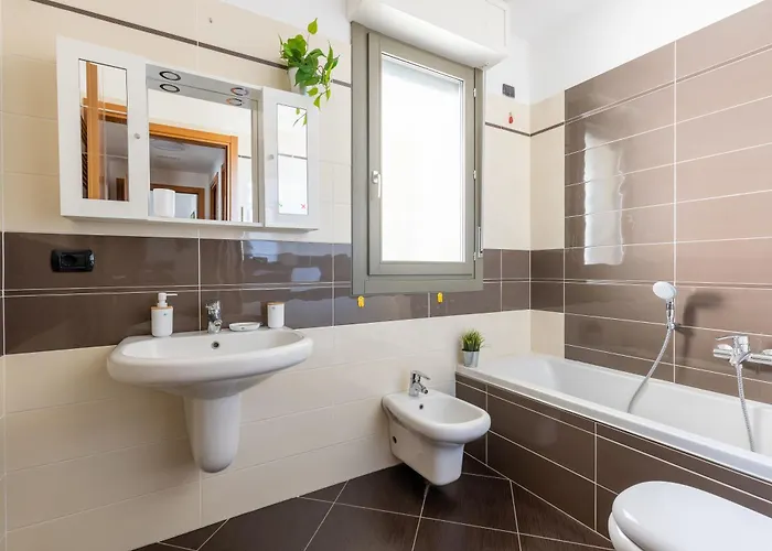 Lägenhet Guesthost - Lovely Flat With Private Parking Pisa