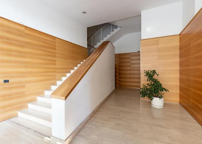 Guesthost - Lovely Flat With Private Parking * Pisa